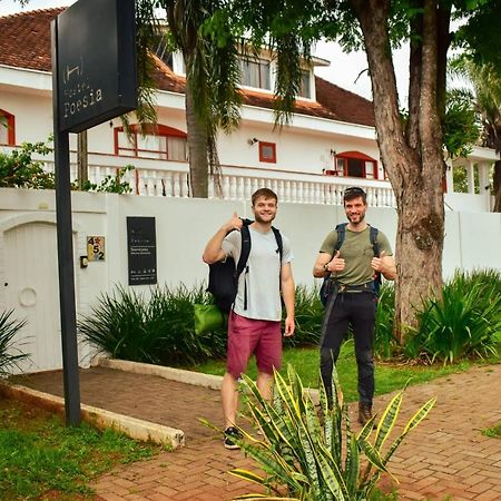 Hostel Poesia Фос ду Игуасу Екстериор снимка
