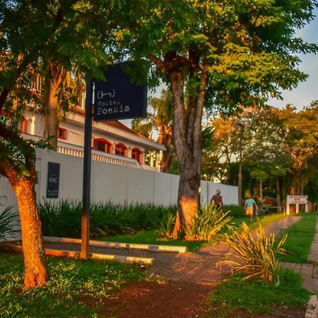 Hostel Poesia Фос ду Игуасу Екстериор снимка